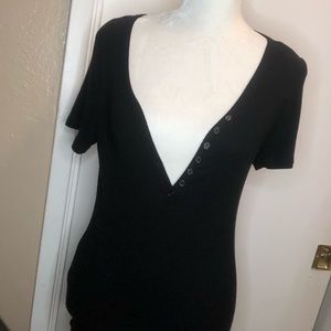 Sz M black half button down top